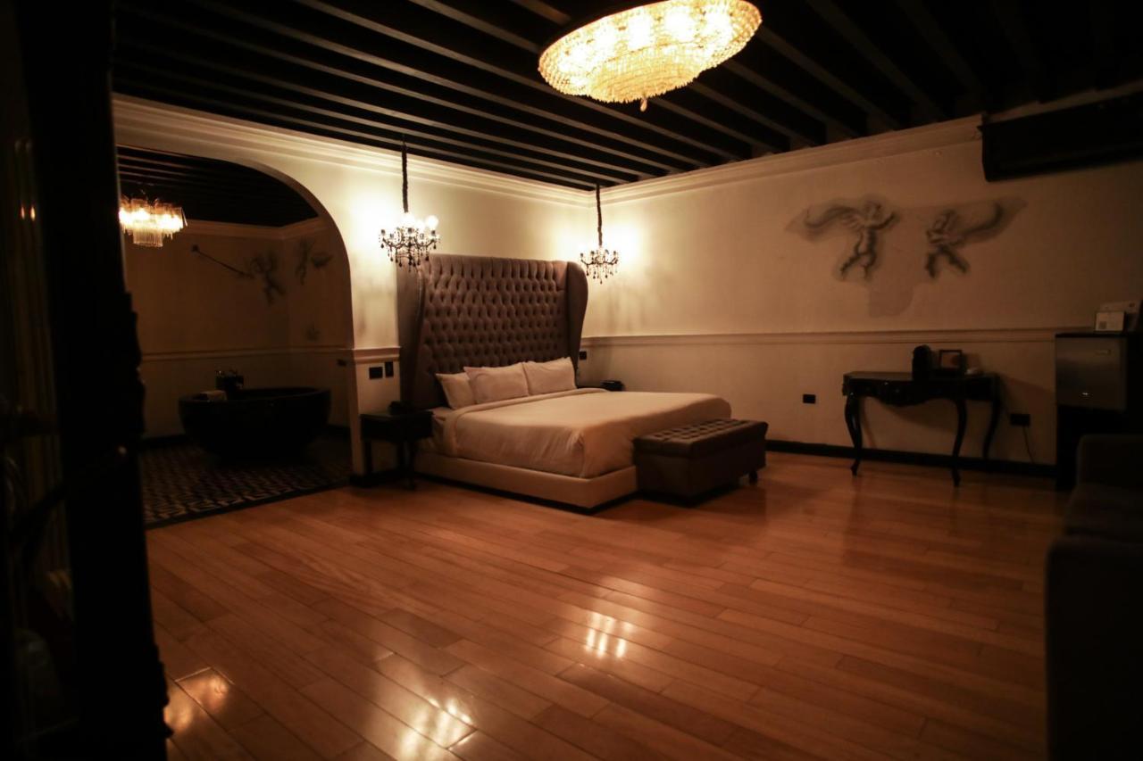 Quinta Esencia Hotel ปวยบลา ภายนอก รูปภาพ